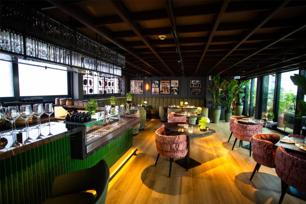 Radisson Collection Hotel, Basilica Budapest - 41