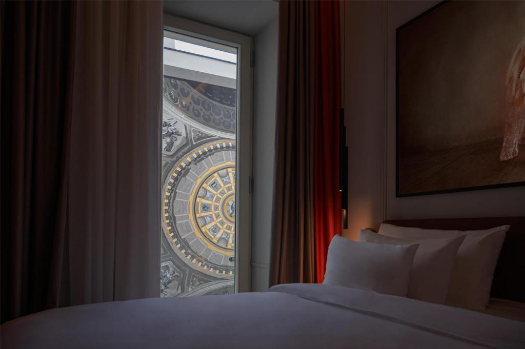 Radisson Collection Hotel, Basilica Budapest - 14