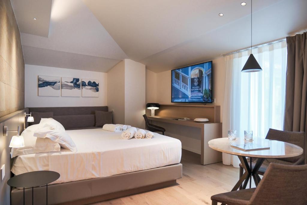 Palazzo Sangiorgio - 41