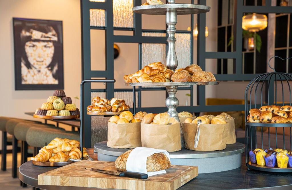 Leonardo Royal Hotel Cologne Bonn Airport - 9