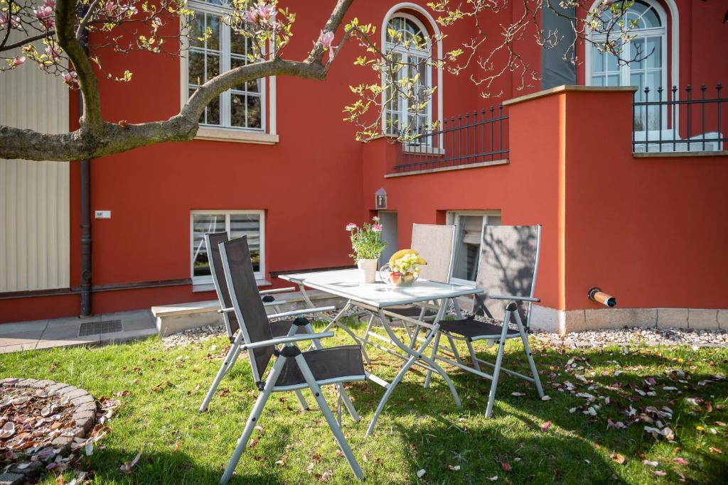 Villa am Park Apartment - 23