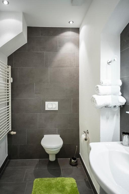 Villa am Park Apartment - 34