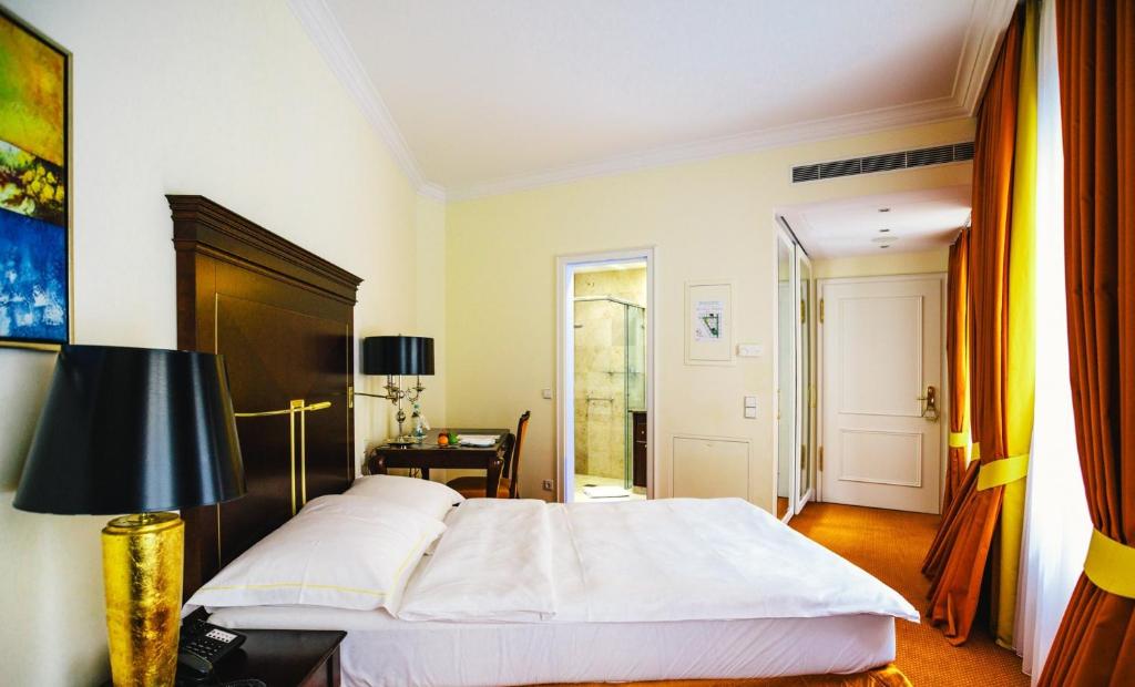 Relais & Châteaux Bülow Palais - 9