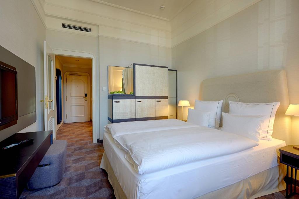 Gewandhaus Dresden, Autograph Collection - 33