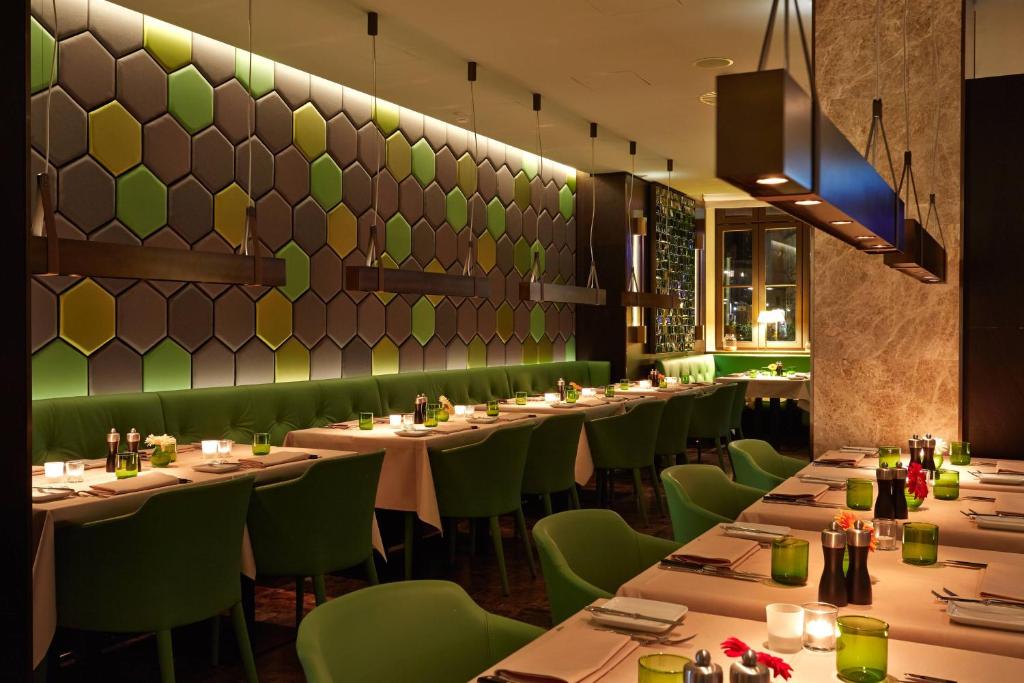 Gewandhaus Dresden, Autograph Collection - 45