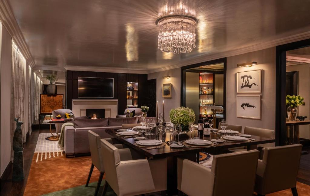 The Westbury Hotel - 44