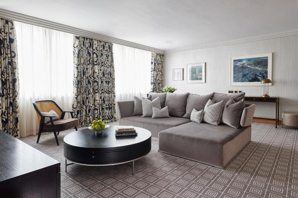 The Westbury Hotel - 11