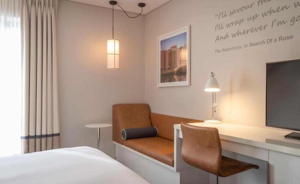 The Morrison Dublin, Curio Collection by Hilton - 34