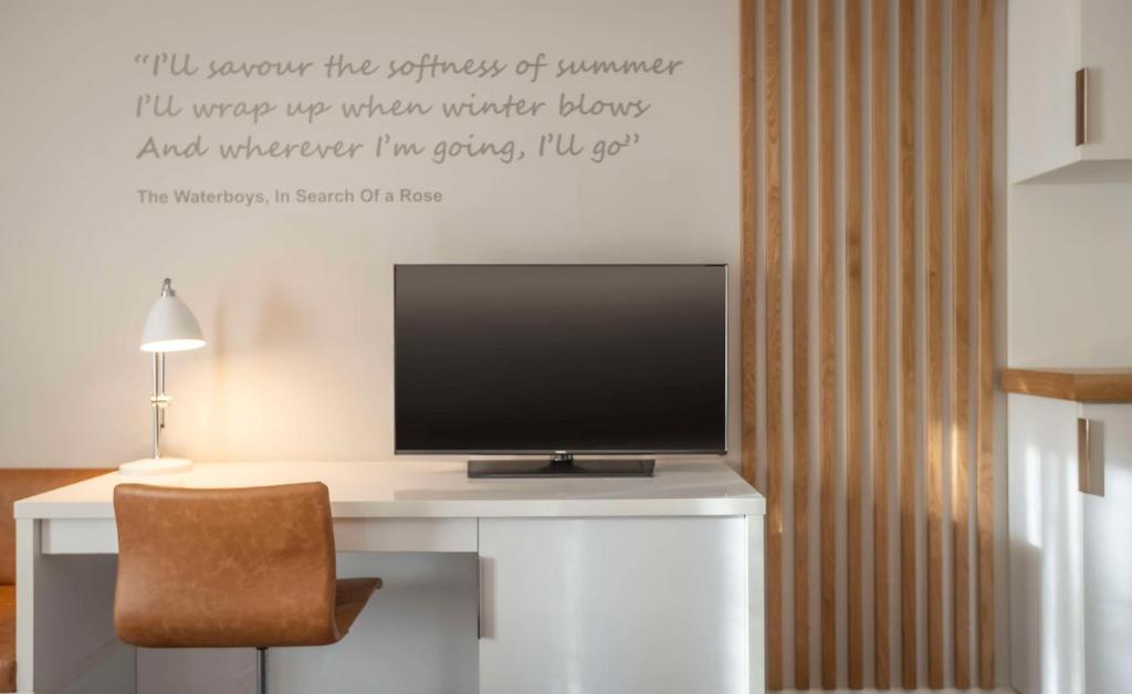 The Morrison Dublin, Curio Collection by Hilton - 45