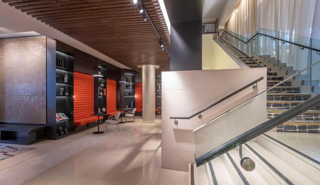 The Morrison Dublin, Curio Collection by Hilton - 6