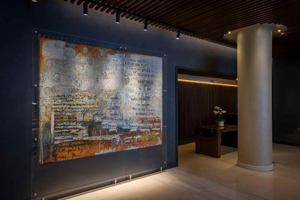 The Morrison Dublin, Curio Collection by Hilton - 8