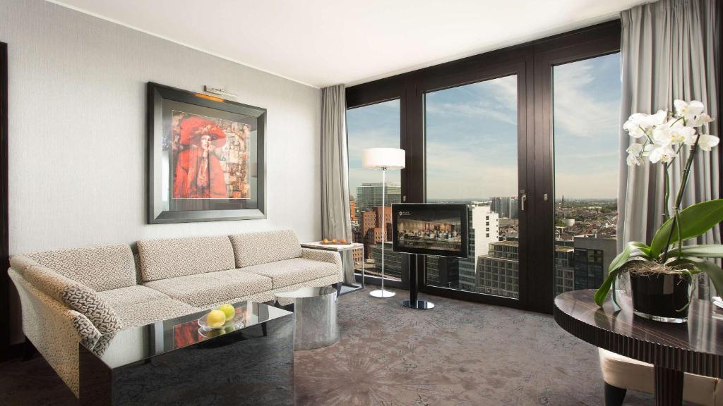 Hyatt Regency Dusseldorf - 17