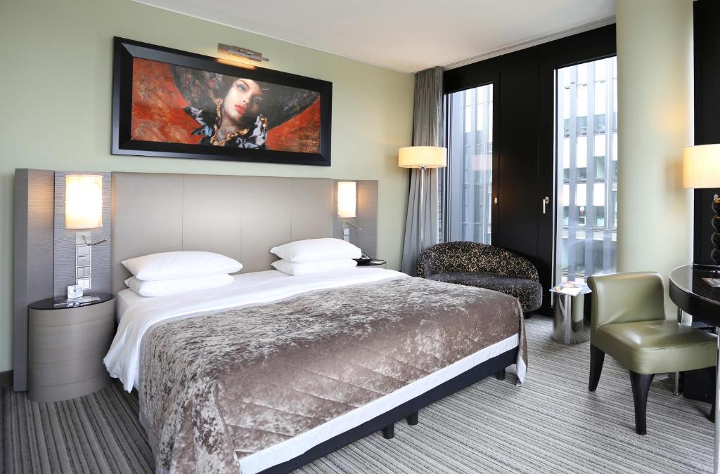 Hyatt Regency Dusseldorf - 26
