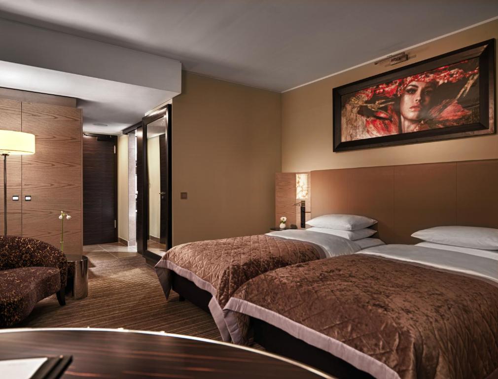 Hyatt Regency Dusseldorf - 25