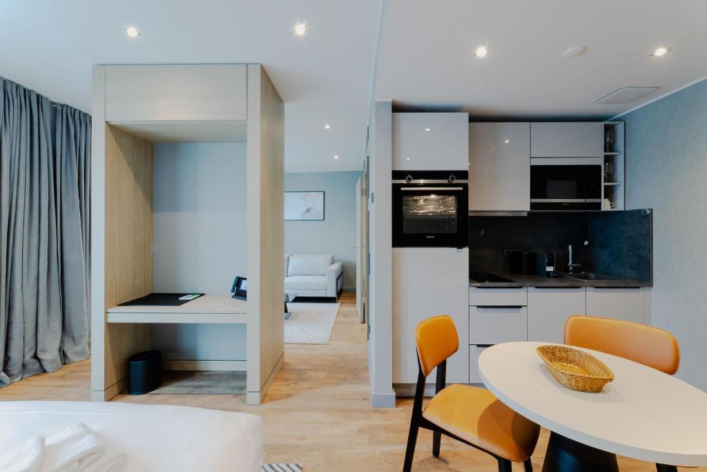 Fourty Three Luxury Serviced Apartments - 32