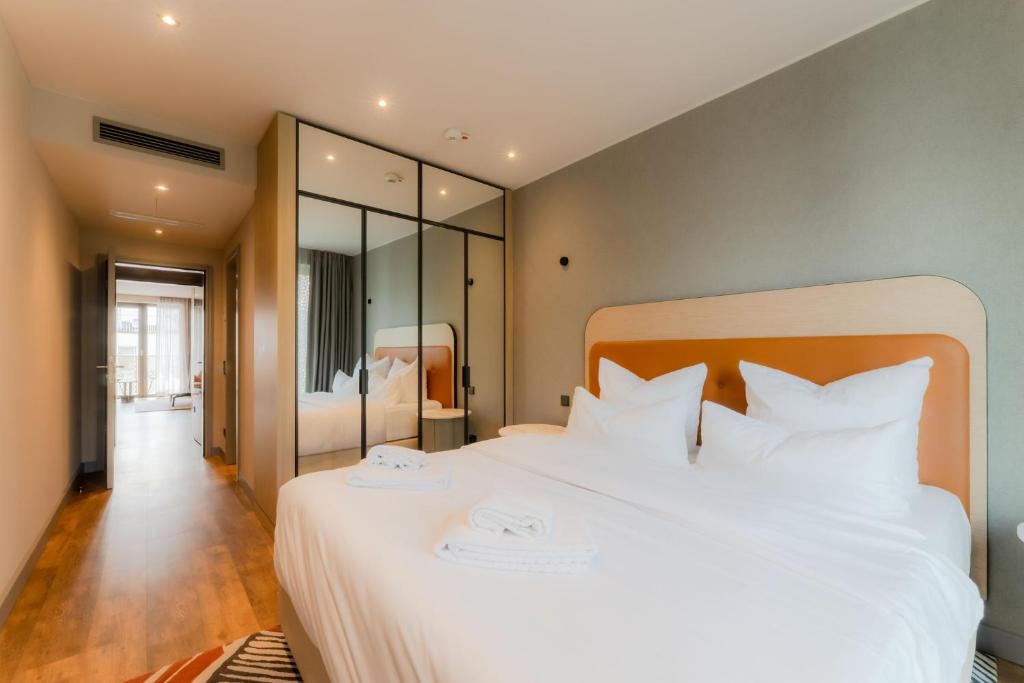 Fourty Three Luxury Serviced Apartments - 20