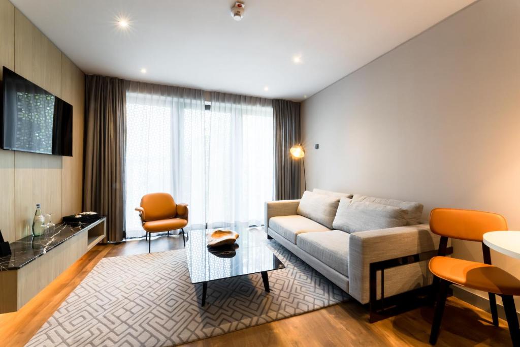Fourty Three Luxury Serviced Apartments - 38