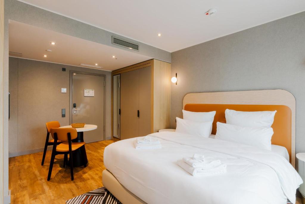 Fourty Three Luxury Serviced Apartments - 13