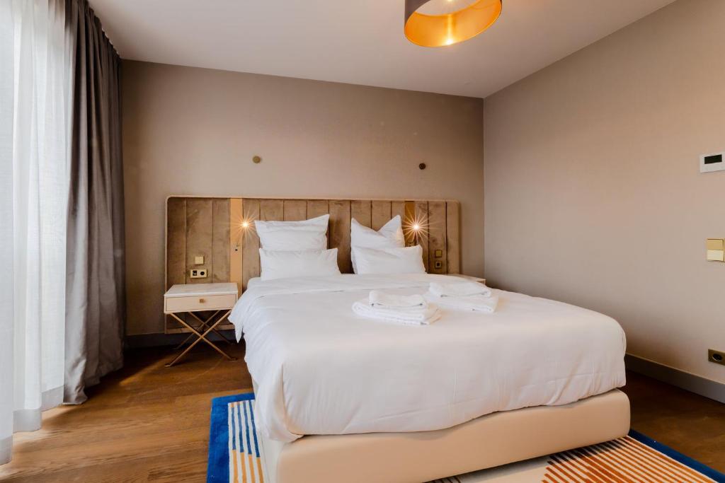 Fourty Three Luxury Serviced Apartments - 8