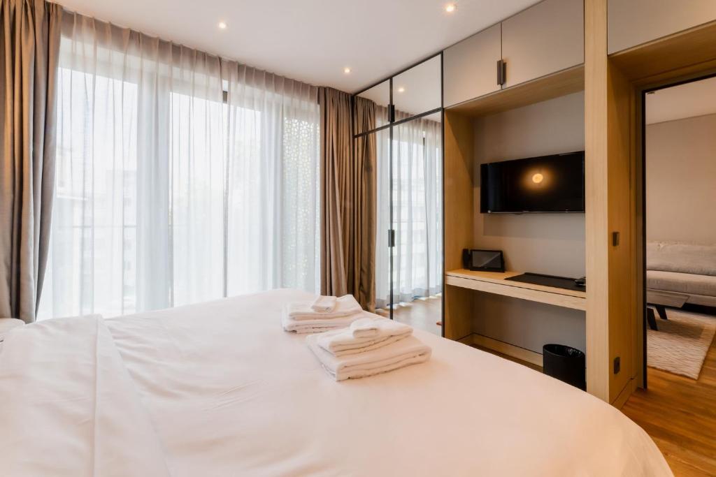 Fourty Three Luxury Serviced Apartments - 43