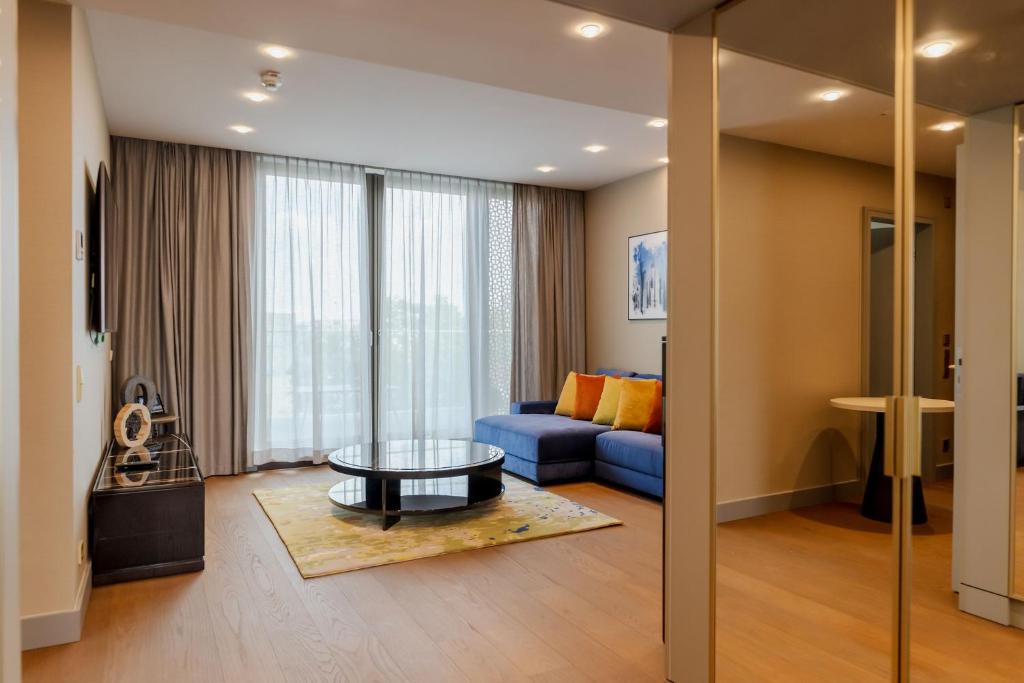 Fourty Three Luxury Serviced Apartments - 6