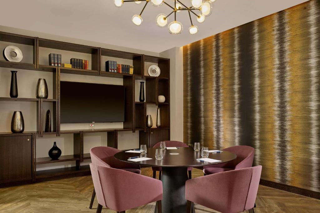 Sheraton Grand Hotel & Spa - 41