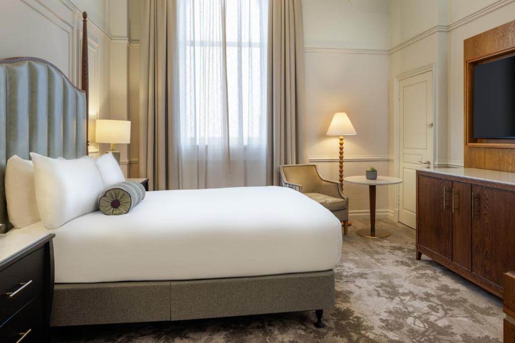 The Caledonian Edinburgh, Curio Collection by Hilton - 43