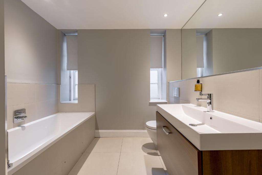 Destiny Scotland - Hill Street Apartments - 6