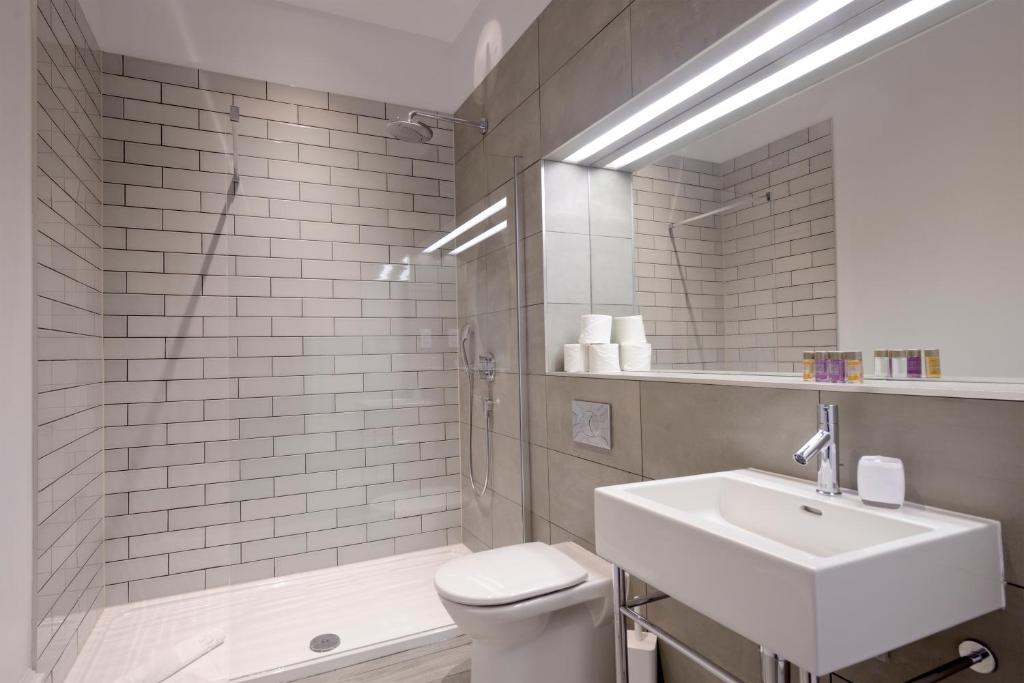 Destiny Scotland - Distillers House - 22