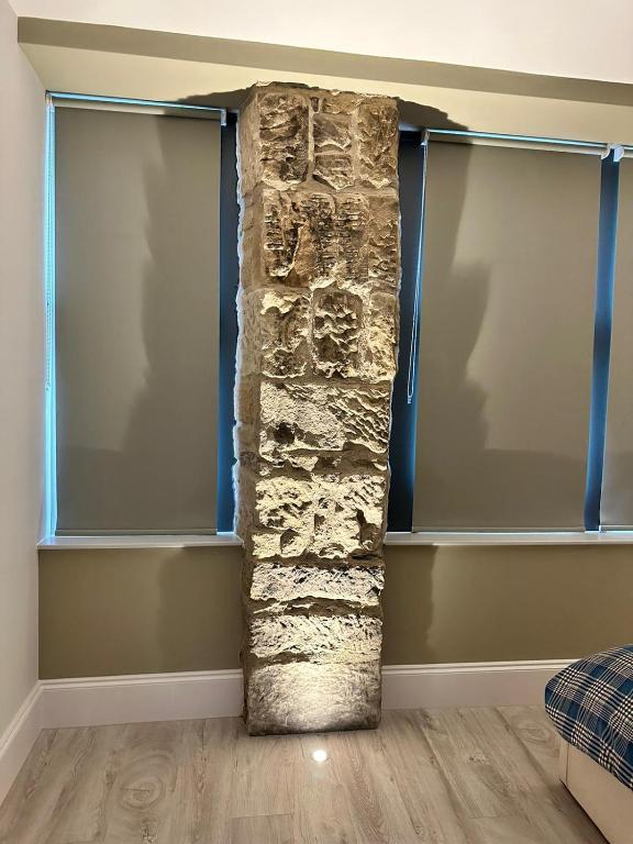 Glasgow West End Tenement Apartment - 17