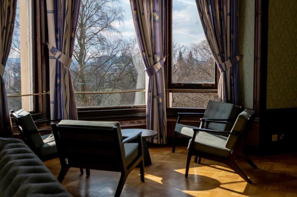 Glasgow Youth Hostel - 11