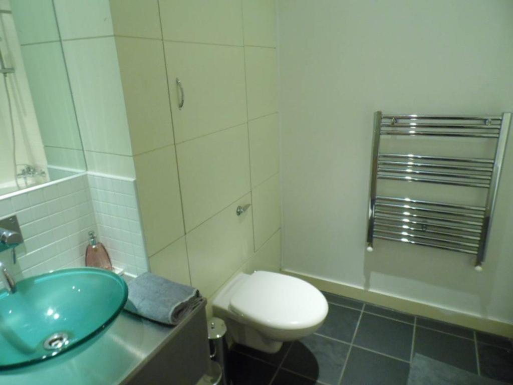 Modern 2-bedroom Apt near SSE Hydro and SEC - 8