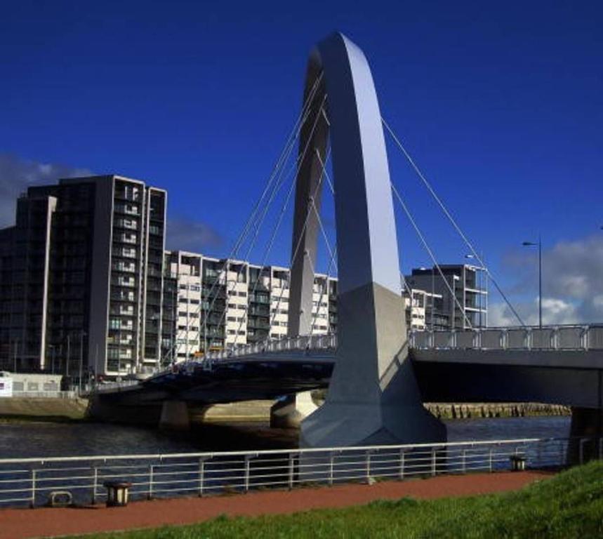 Modern 2-bedroom Apt near SSE Hydro and SEC - 6