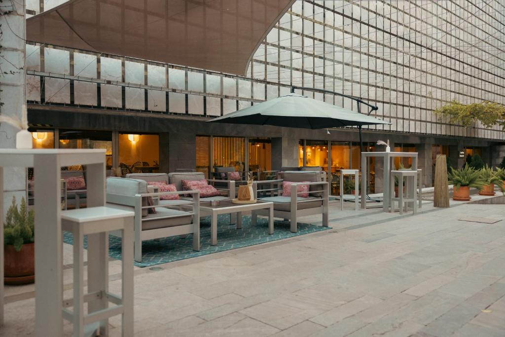 Hospes Palacio de los Patos, a Member of Design Hotels - 3