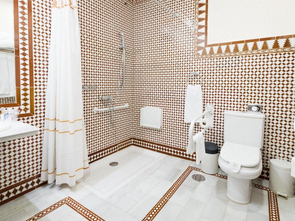 Alhambra Palace Hotel - 25