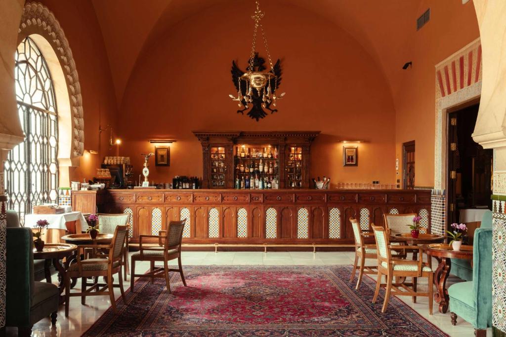 Alhambra Palace Hotel - 18