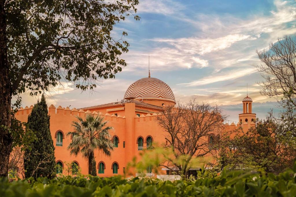 Alhambra Palace Hotel - 13