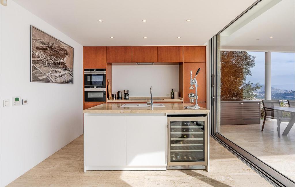 Stunning Home In Granada - 27