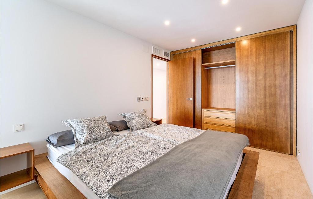 Stunning Home In Granada - 33