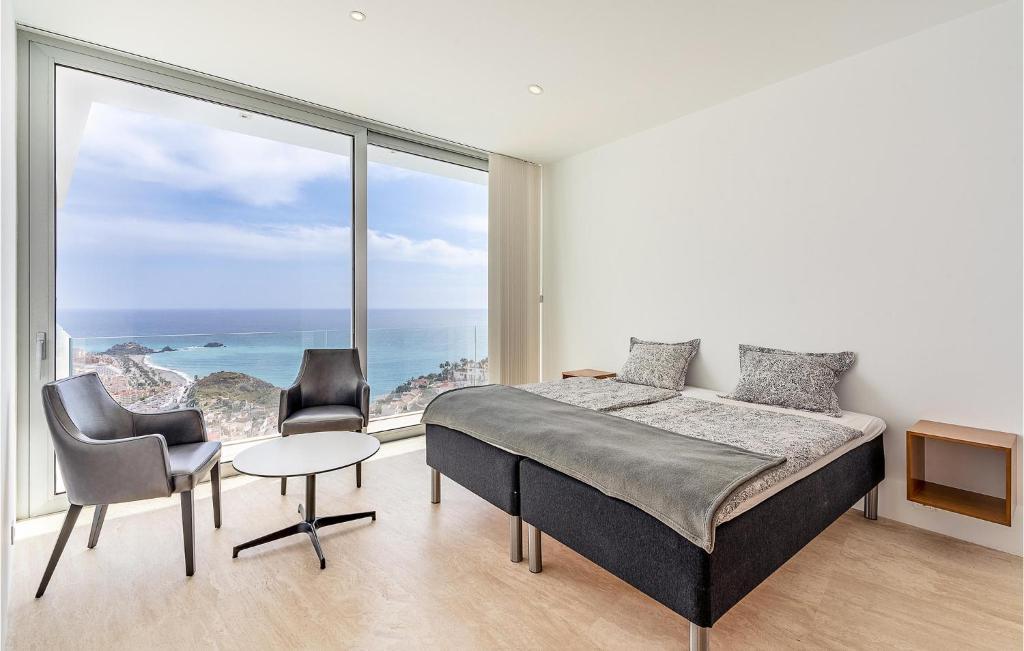 Stunning Home In Granada - 35