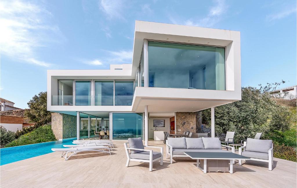 Stunning Home In Granada - 10