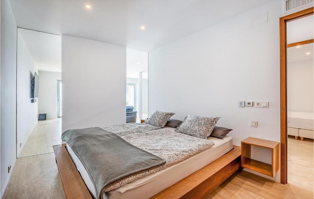 Stunning Home In Granada - 34