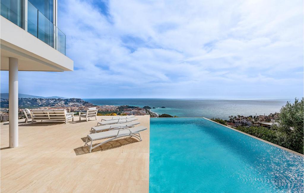 Stunning Home In Granada - 9