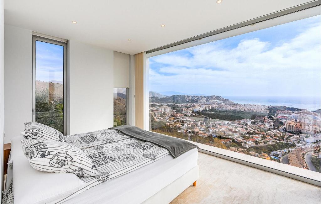 Stunning Home In Granada - 5