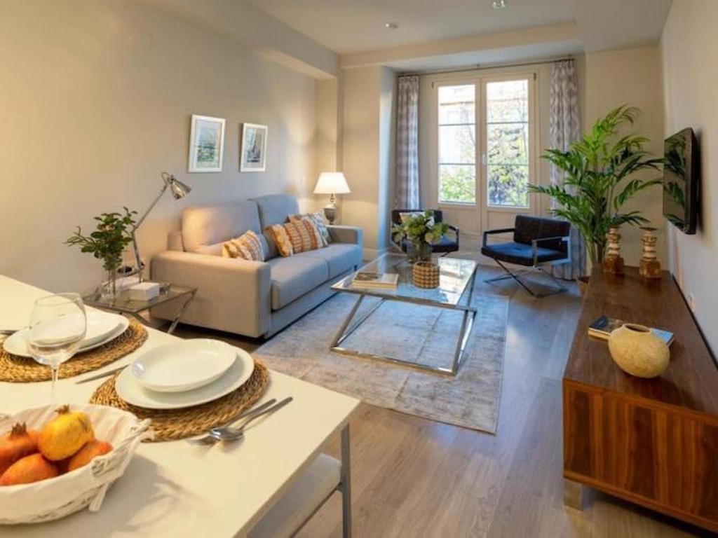 ChezmoiHomes Trinidad Deluxe 5 - 12