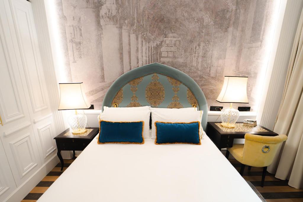 Gran Hotel Claridge Granada - 4