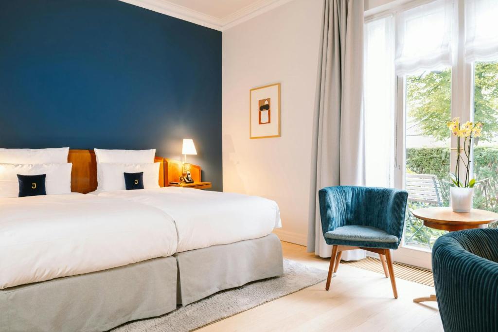 Louis C Jacob, Hamburg, Autograph Collection - 42