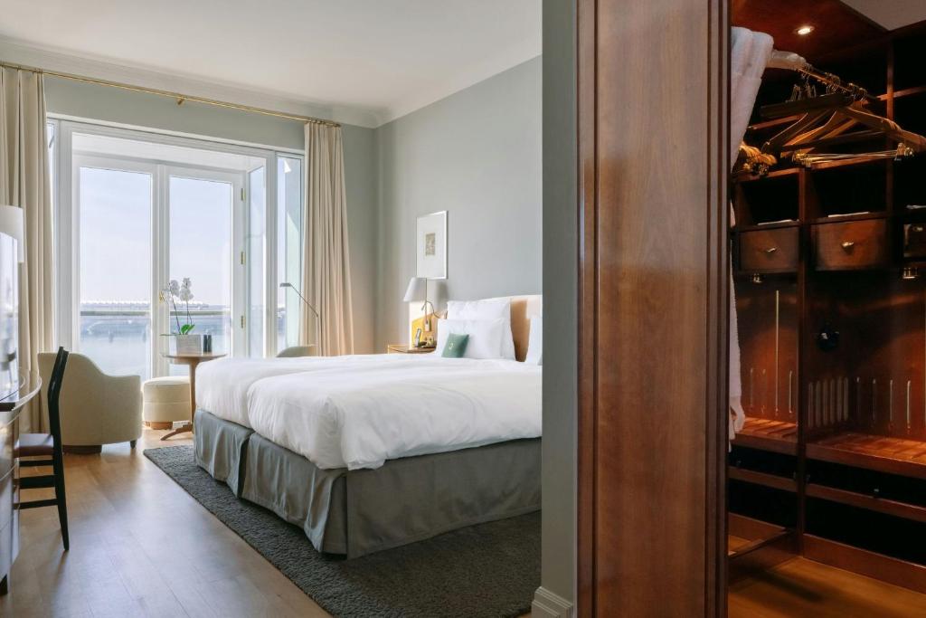 Louis C Jacob, Hamburg, Autograph Collection - 35