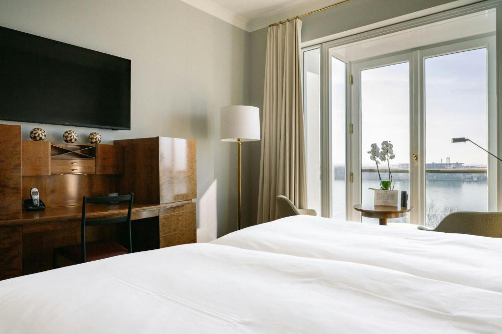 Louis C Jacob, Hamburg, Autograph Collection - 36