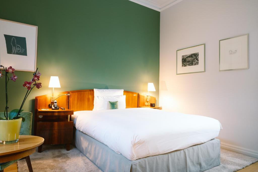 Louis C Jacob, Hamburg, Autograph Collection - 8